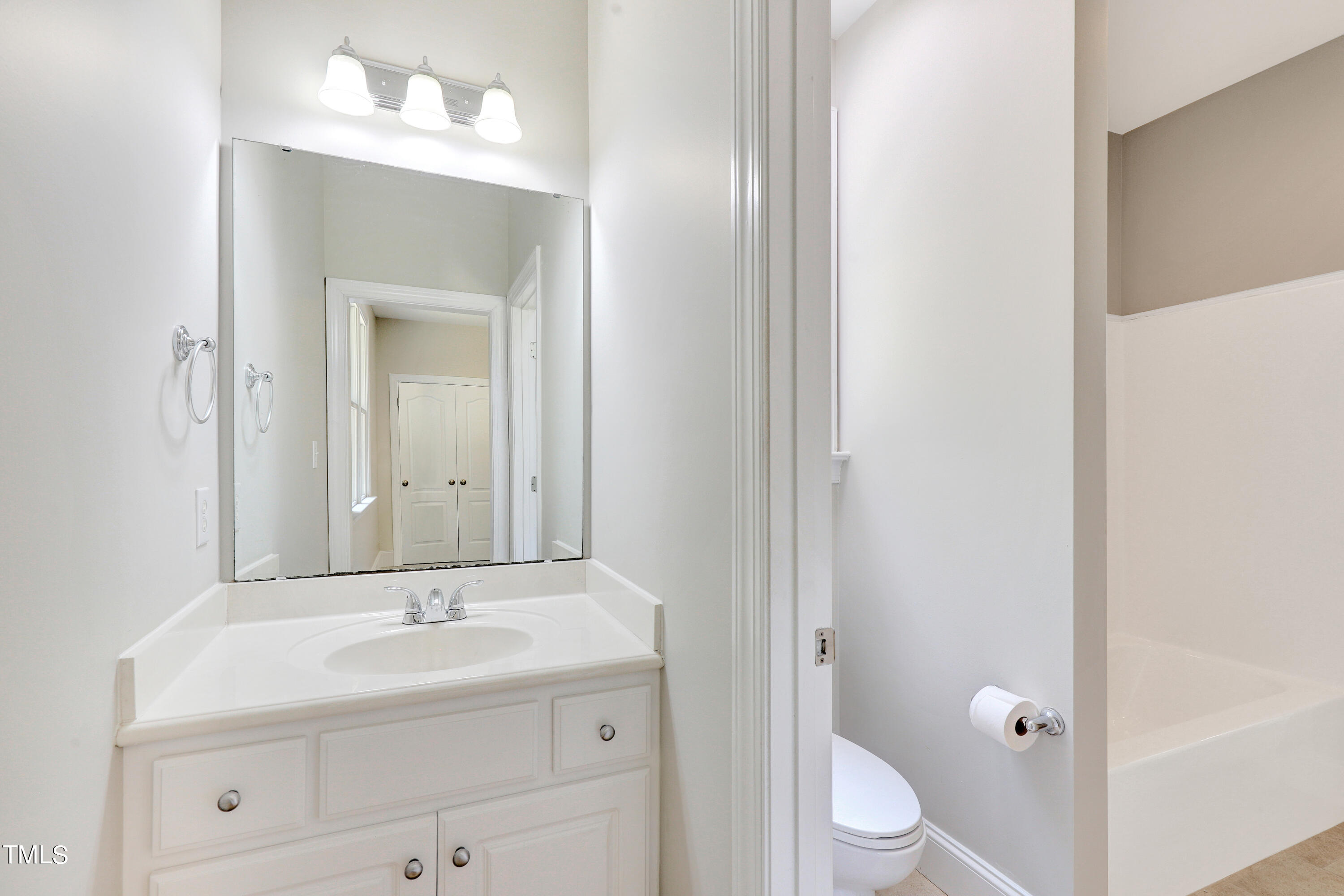 2020 Silverleaf Drive Youngsville, NC 27596 - Photo 31 of 60 34