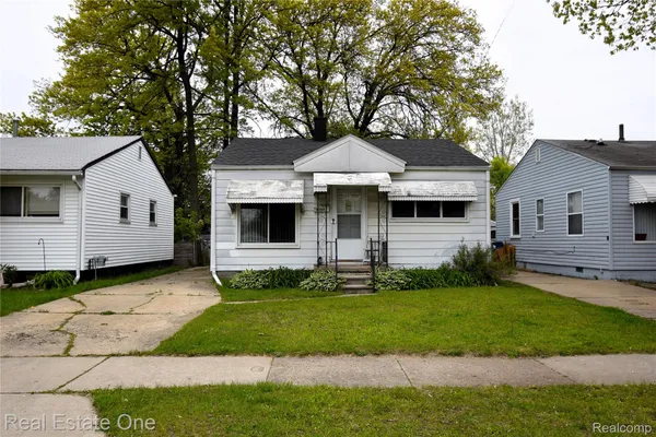 $99,900 | 11327 Sherman Avenue, Warren, MI 48089