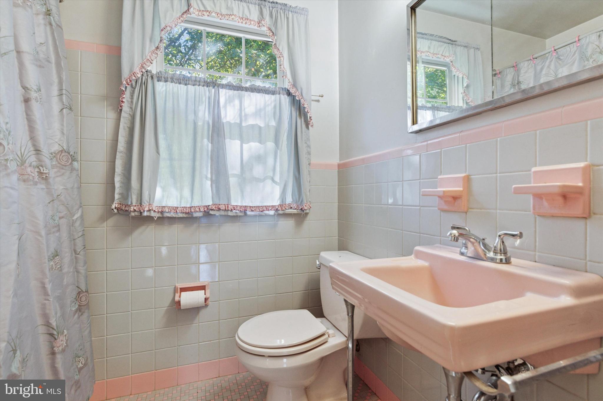 306 Devonshire Road Devon, PA 19333 - Photo 12 of 22