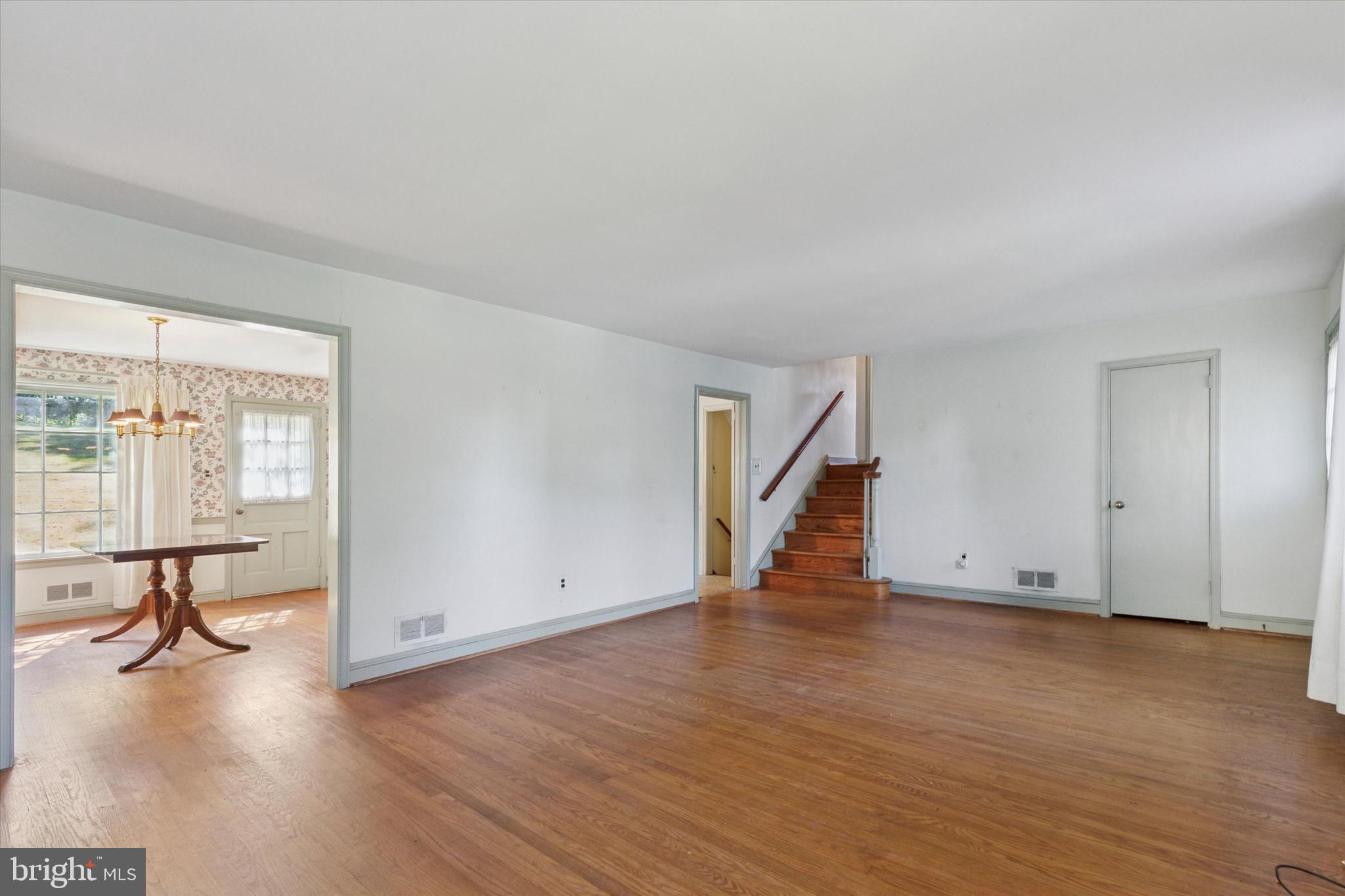 306 Devonshire Road Devon, PA 19333 - Photo 5 of 22