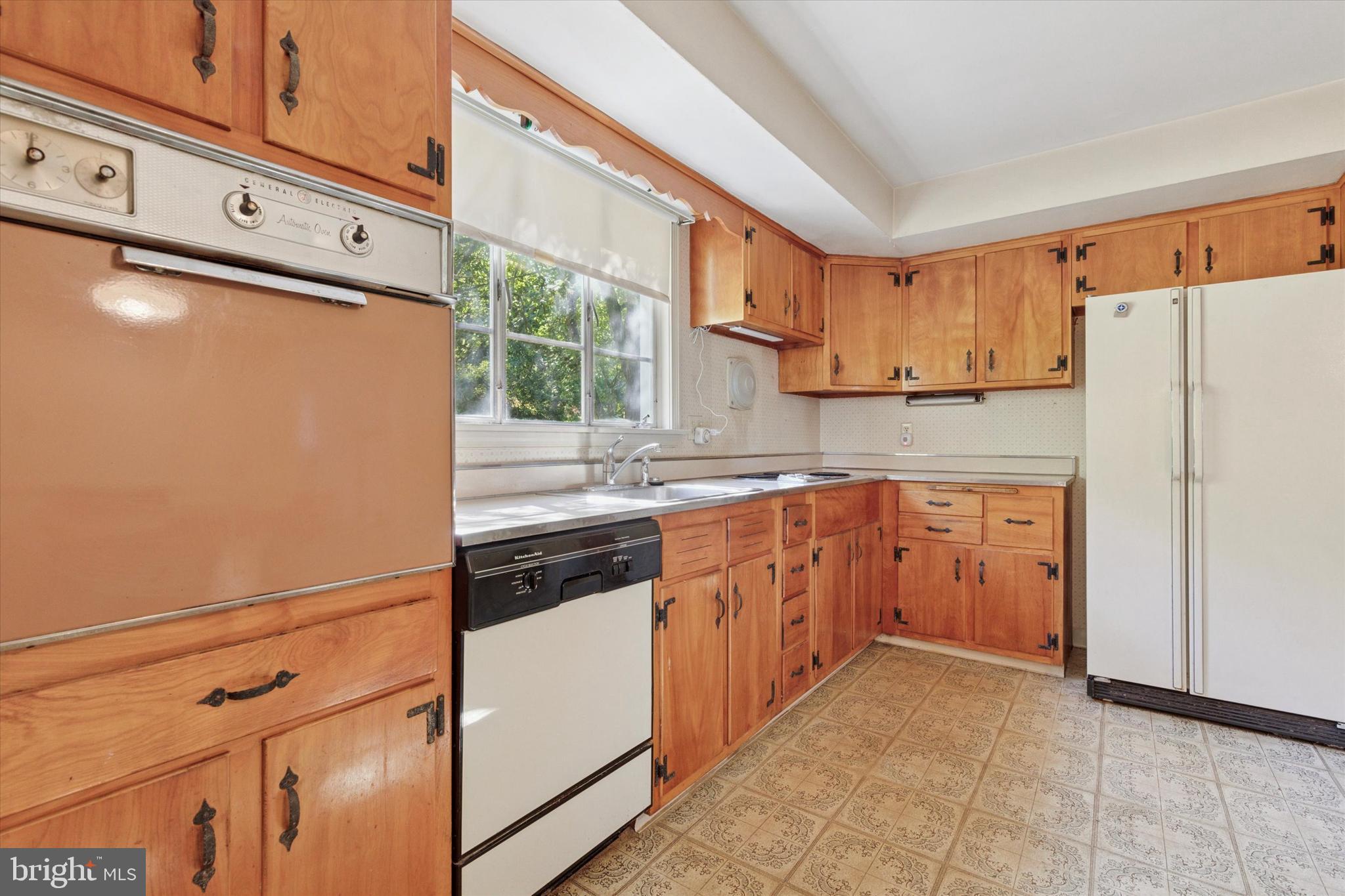 306 Devonshire Road Devon, PA 19333 - Photo 8 of 22