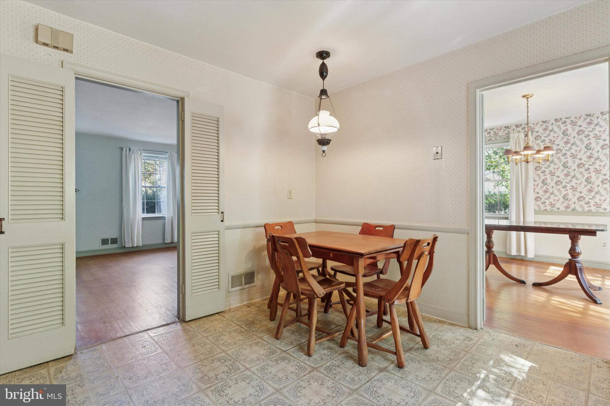 306 Devonshire Road Devon, PA 19333 - Photo 9 of 22