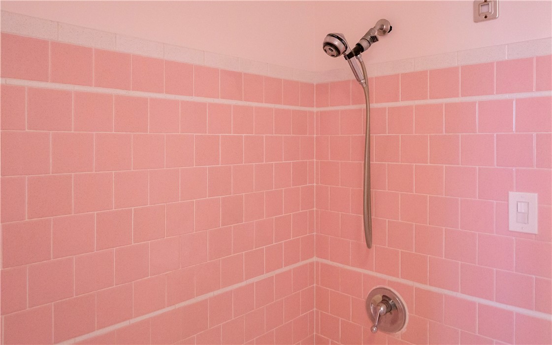 181 Valley Road Middletown, RI 02842 - Photo 17 of 43