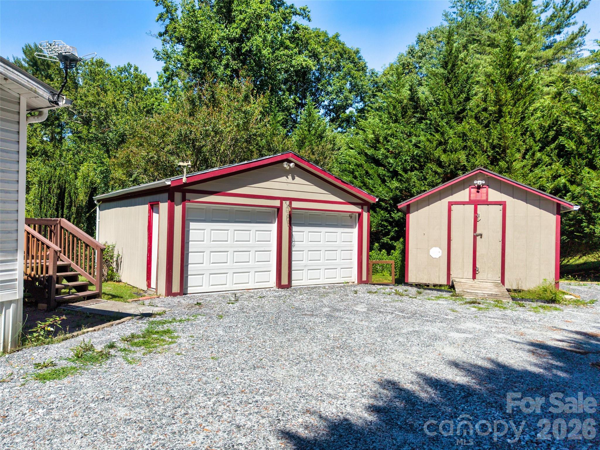 435 McMinn Road Hendersonville, NC 28792 - Photo 41 of 48