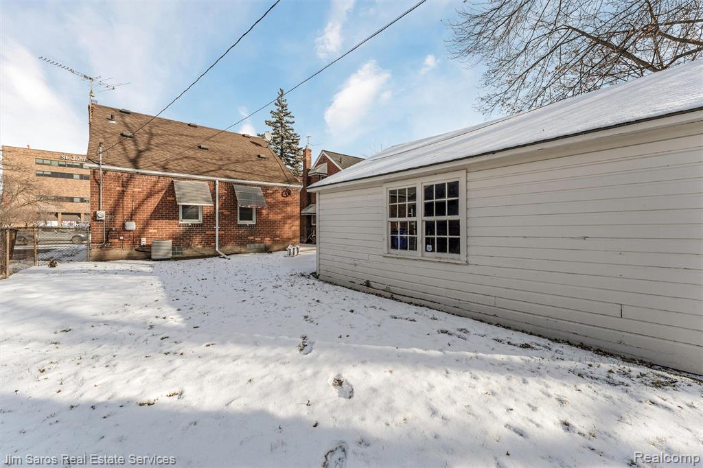 21970 Moross Road Detroit, MI 48236 - Photo 13 of 13 Gallery Image 13