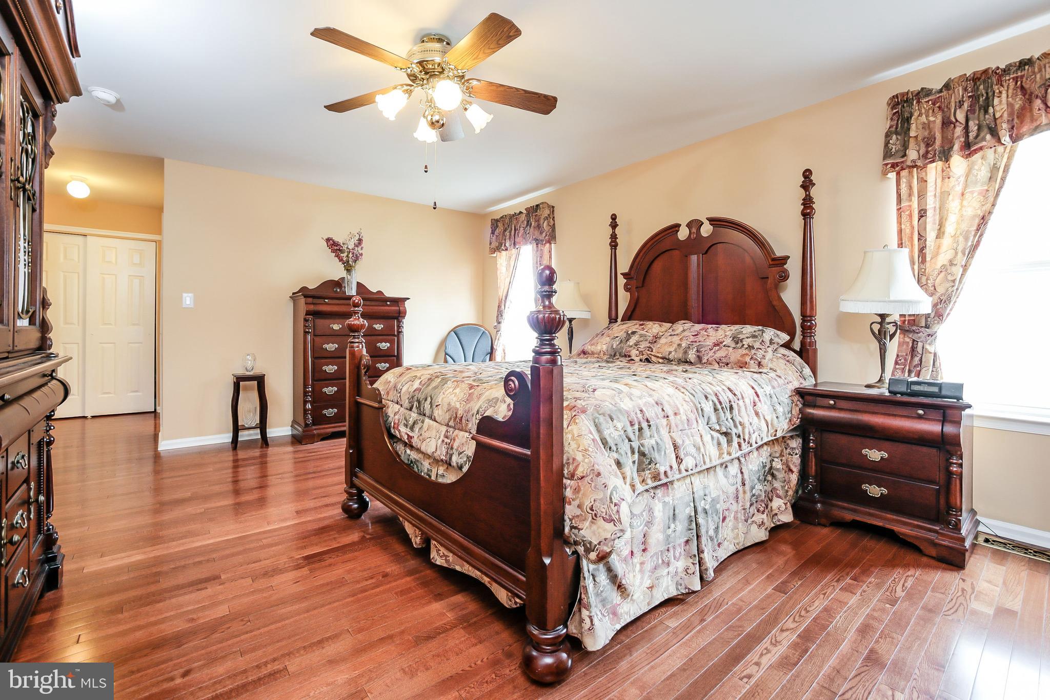 28 Normandy Road Marlton, NJ 08053 - Photo 15 of 35 Master Suite