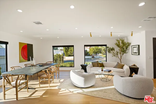 $1,795,000 | 11642 Hartsook Street, Valley Village, CA 91601