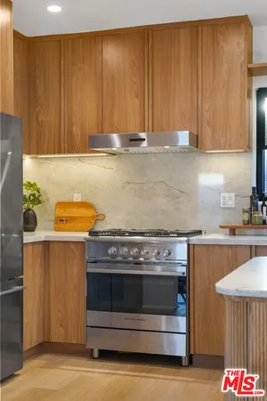 $1,795,000 | 11642 Hartsook Street, Valley Village, CA 91601