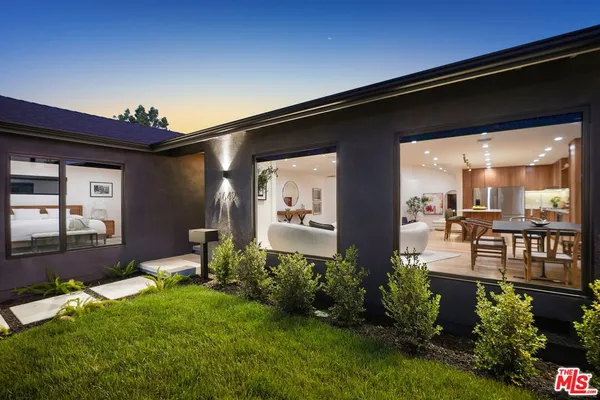 $1,795,000 | 11642 Hartsook Street, Valley Village, CA 91601
