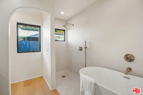 $1,795,000 | 11642 Hartsook Street, Valley Village, CA 91601
