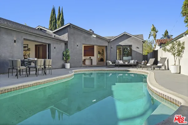 $1,795,000 | 11642 Hartsook Street, Valley Village, CA 91601