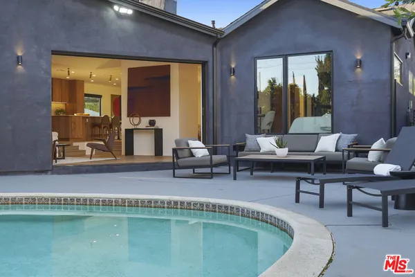 $1,795,000 | 11642 Hartsook Street, Valley Village, CA 91601