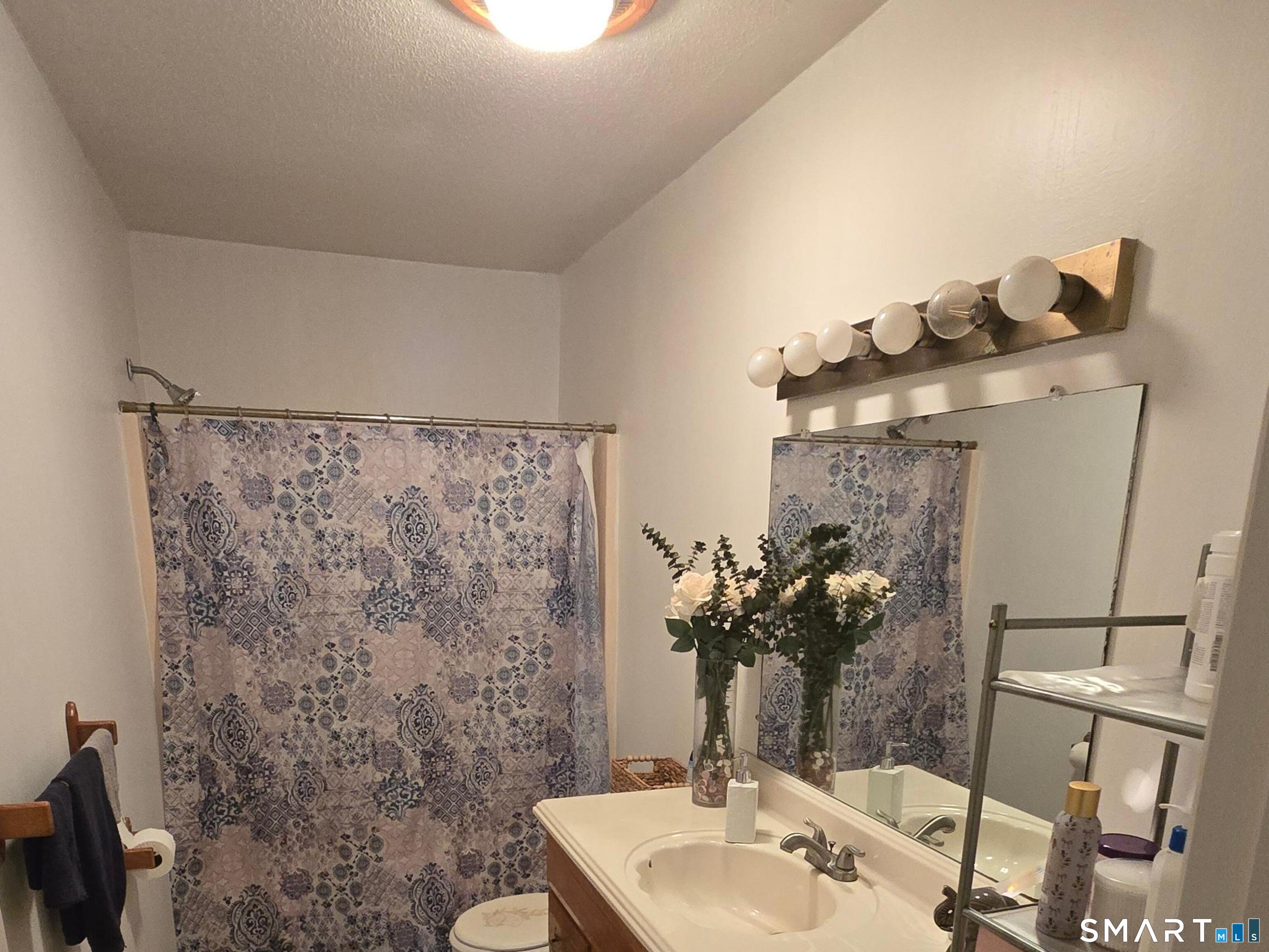 499 Scott Road, Unit 14 Waterbury, CT 06705 - Photo 10 of 15