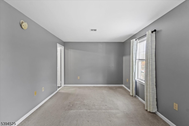 839 Valley Street Union, NJ 07088 - Photo 13 of 27