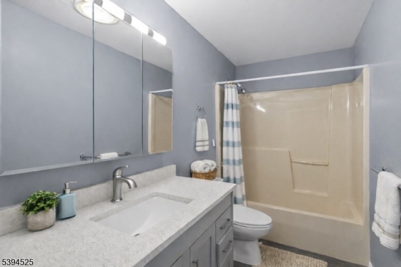 839 Valley Street Union, NJ 07088 - Photo 18 of 27