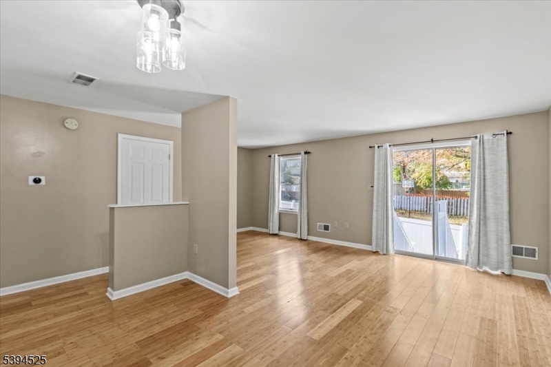 839 Valley Street Union, NJ 07088 - Photo 4 of 27