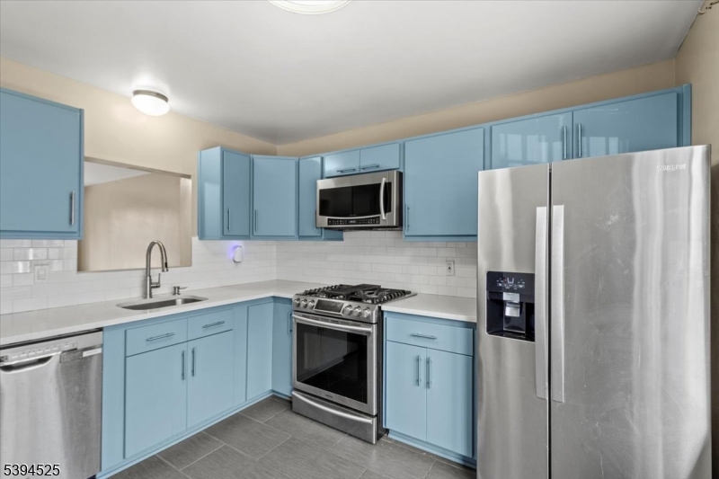 839 Valley Street Union, NJ 07088 - Photo 7 of 27