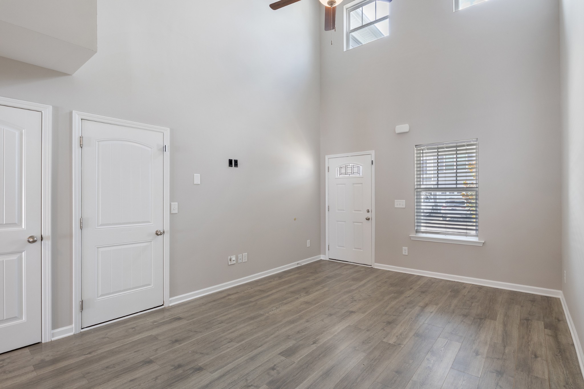 215 Ruth Way Spring Hill Spring Hill, TN 37174 - Photo 9 of 36 Gallery Image 9
