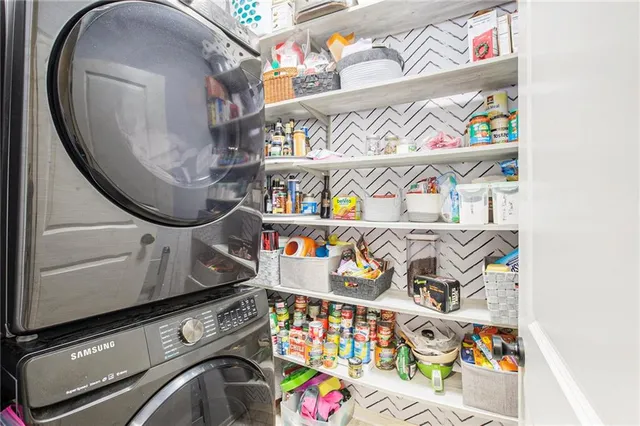 $405,000 | 2105 Northeast 107th Terrace, Kansas City, MO 64155