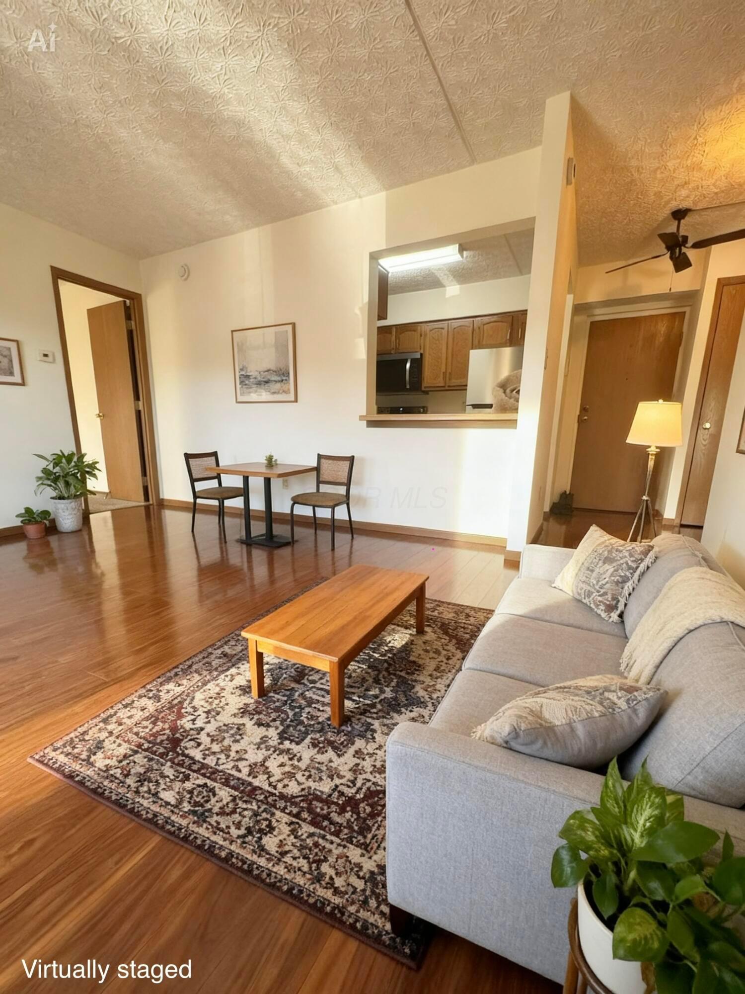 3967 Karl Road, Unit 227 Columbus, OH 43224 - Photo 16 of 39 Living room