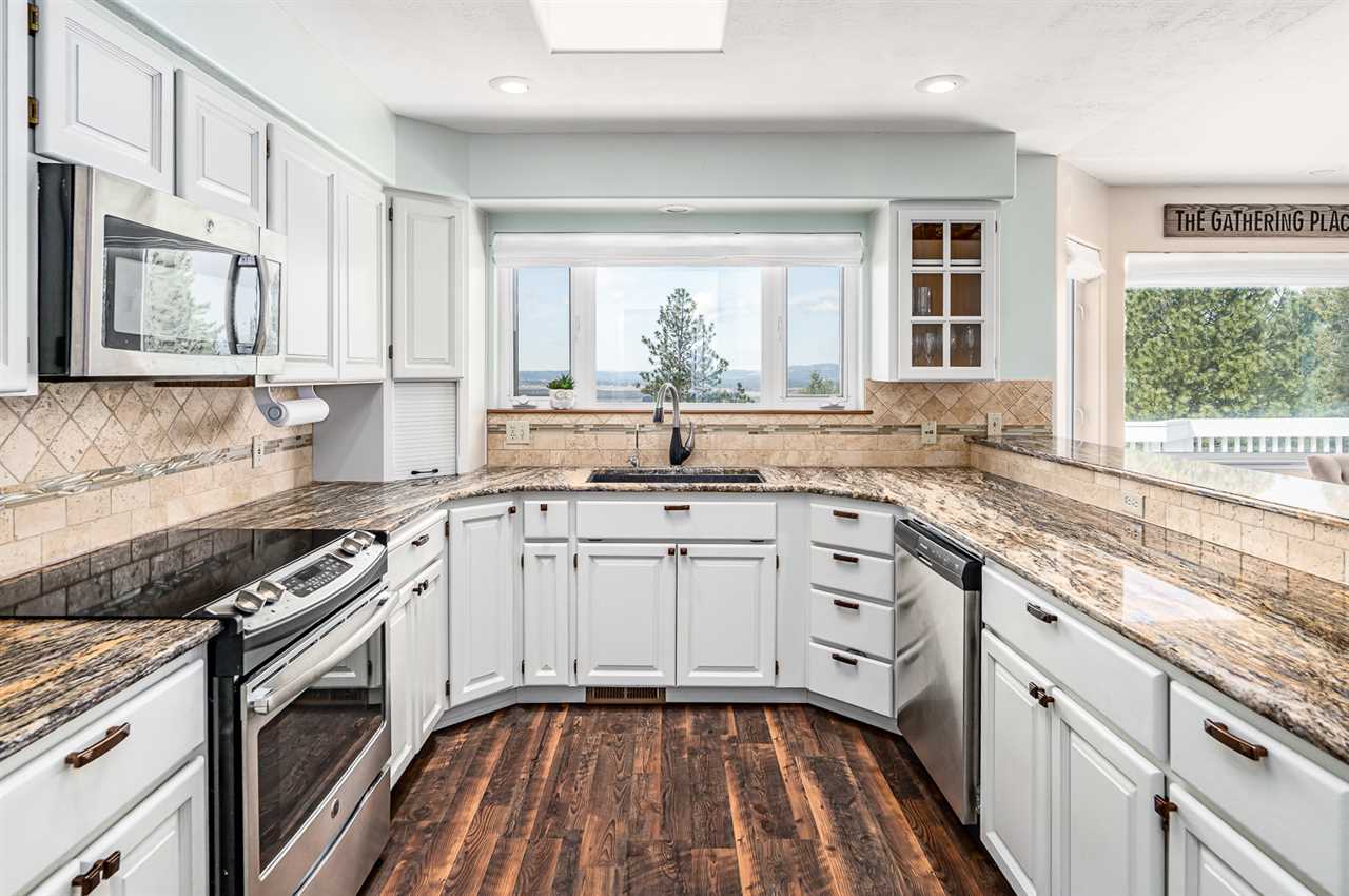 12801 North Madison Road Spokane, WA 99217 - Photo 7 of 20