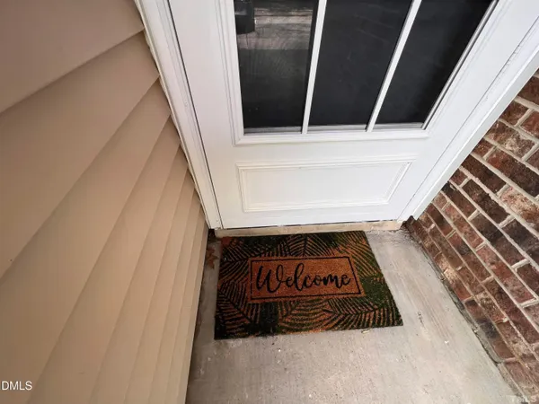 $1,800 | 220 Elizabeth Street, Unit E6, Chapel Hill, NC 27514