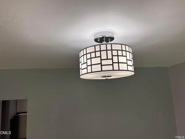 $1,800 | 220 Elizabeth Street, Unit E6, Chapel Hill, NC 27514