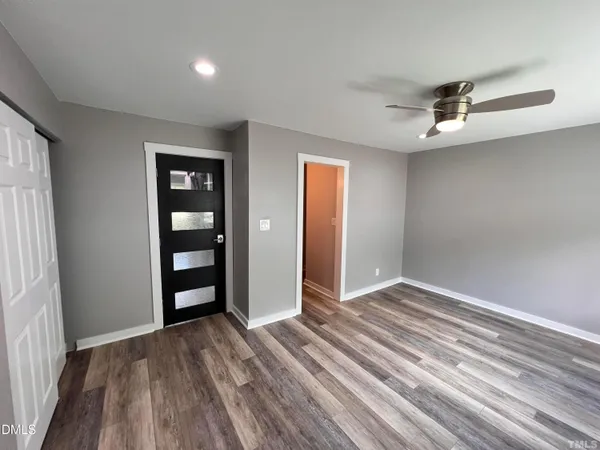 $1,800 | 220 Elizabeth Street, Unit E6, Chapel Hill, NC 27514