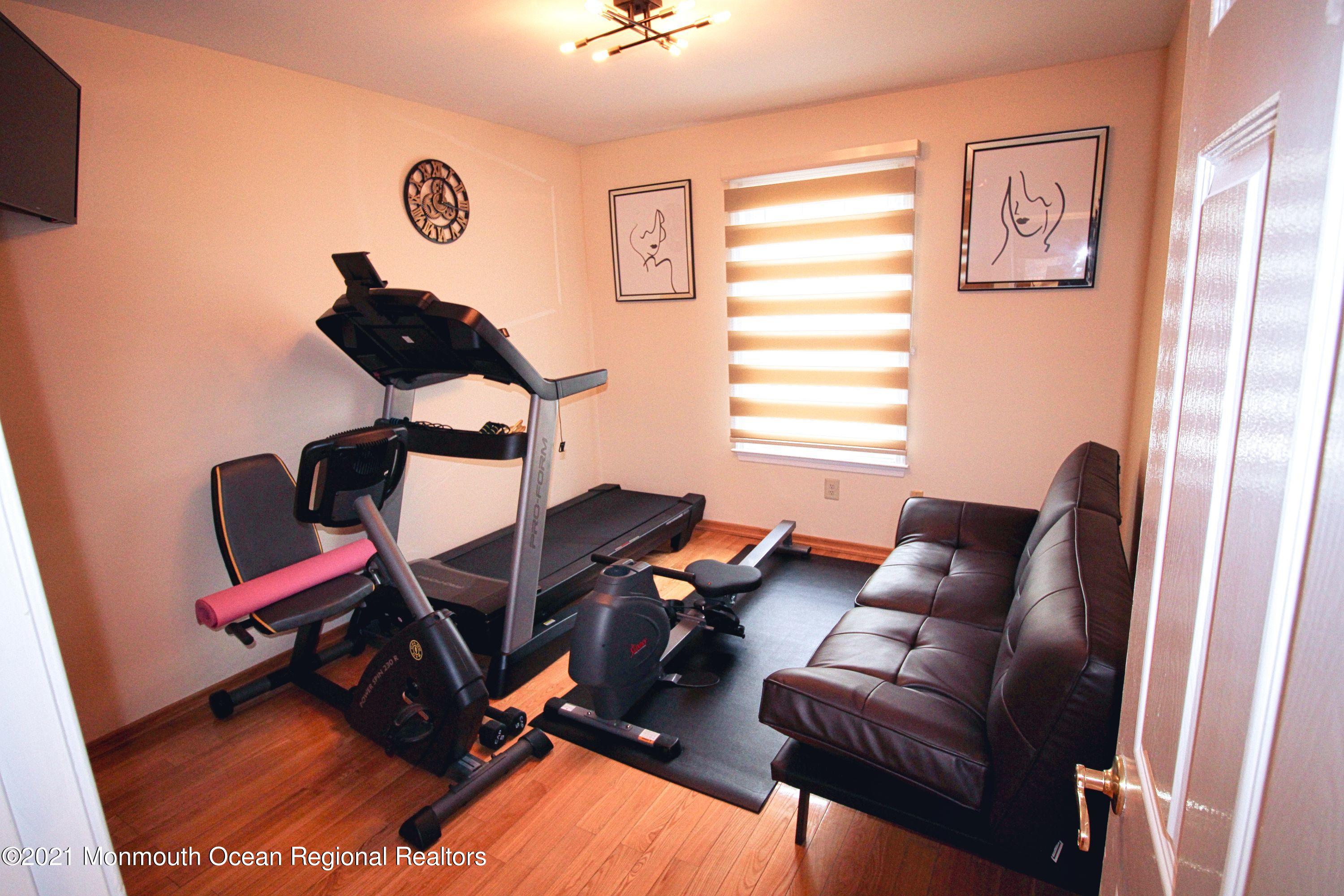 41 Friendship Road Howell, NJ 07731 - Photo 6 of 14 IMG_0363