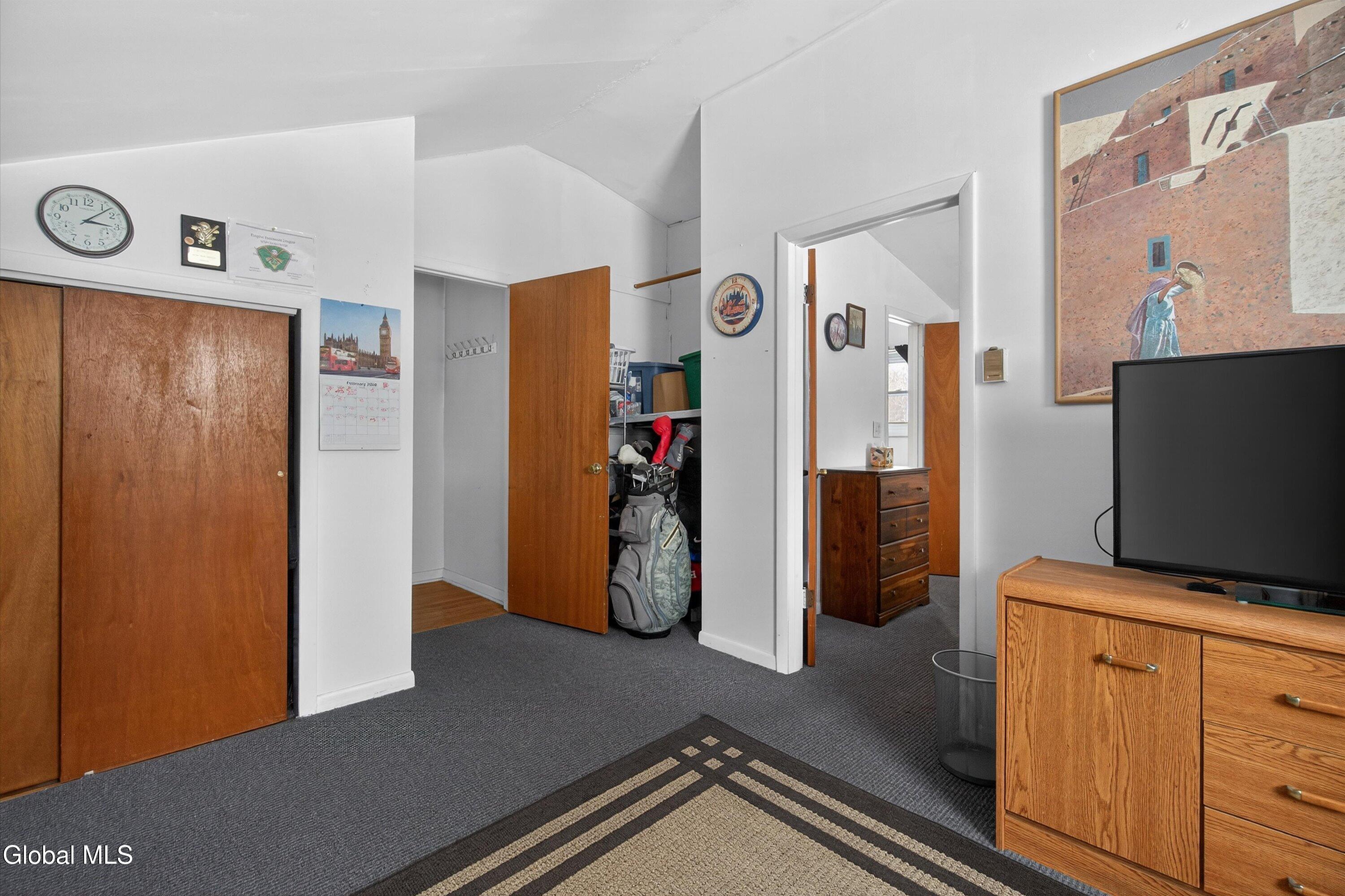 971 Kings Road Colonie, NY 12303 - Photo 23 of 45 36-971 Kings Rd-36