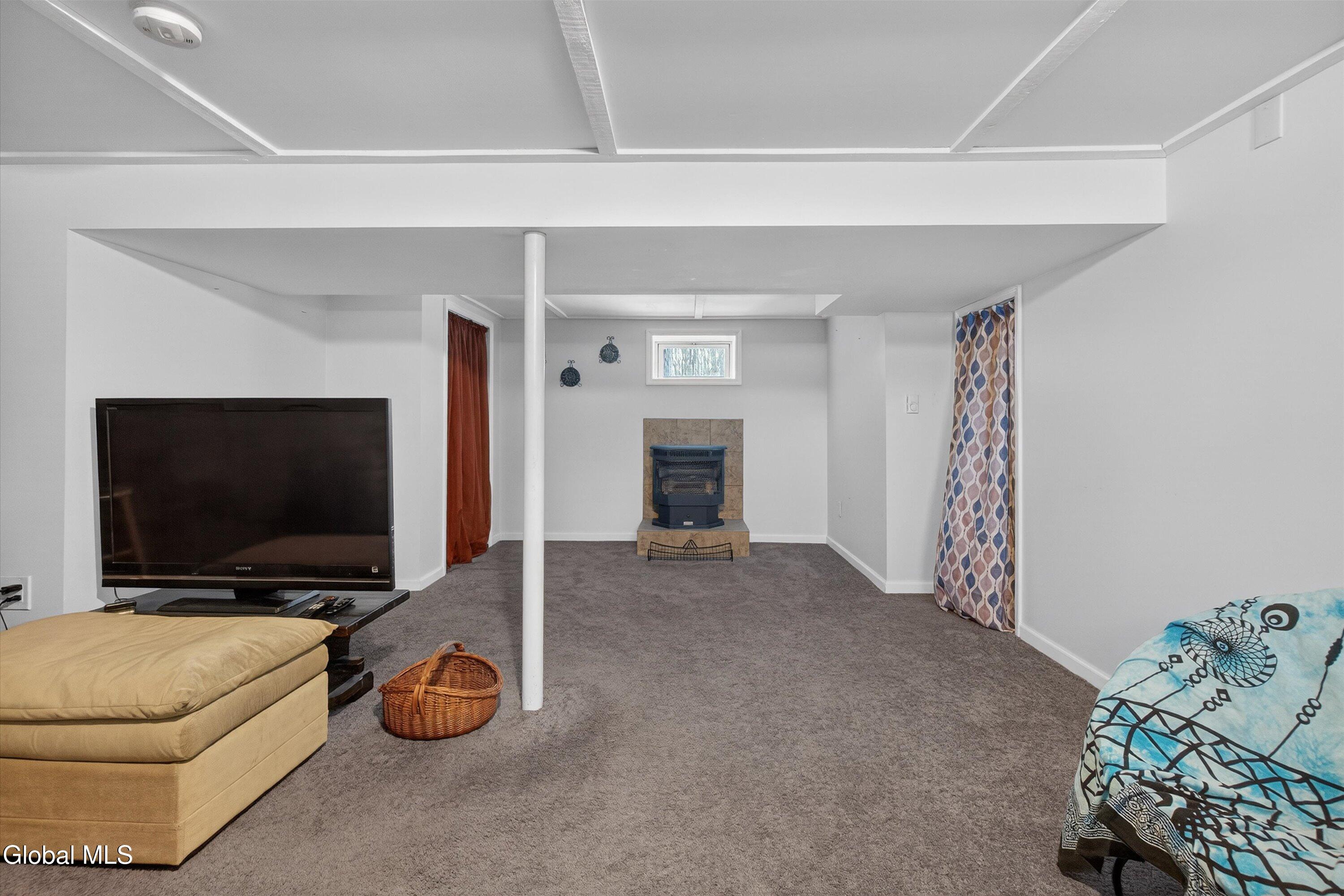 971 Kings Road Colonie, NY 12303 - Photo 29 of 45 08-971 Kings Rd-8