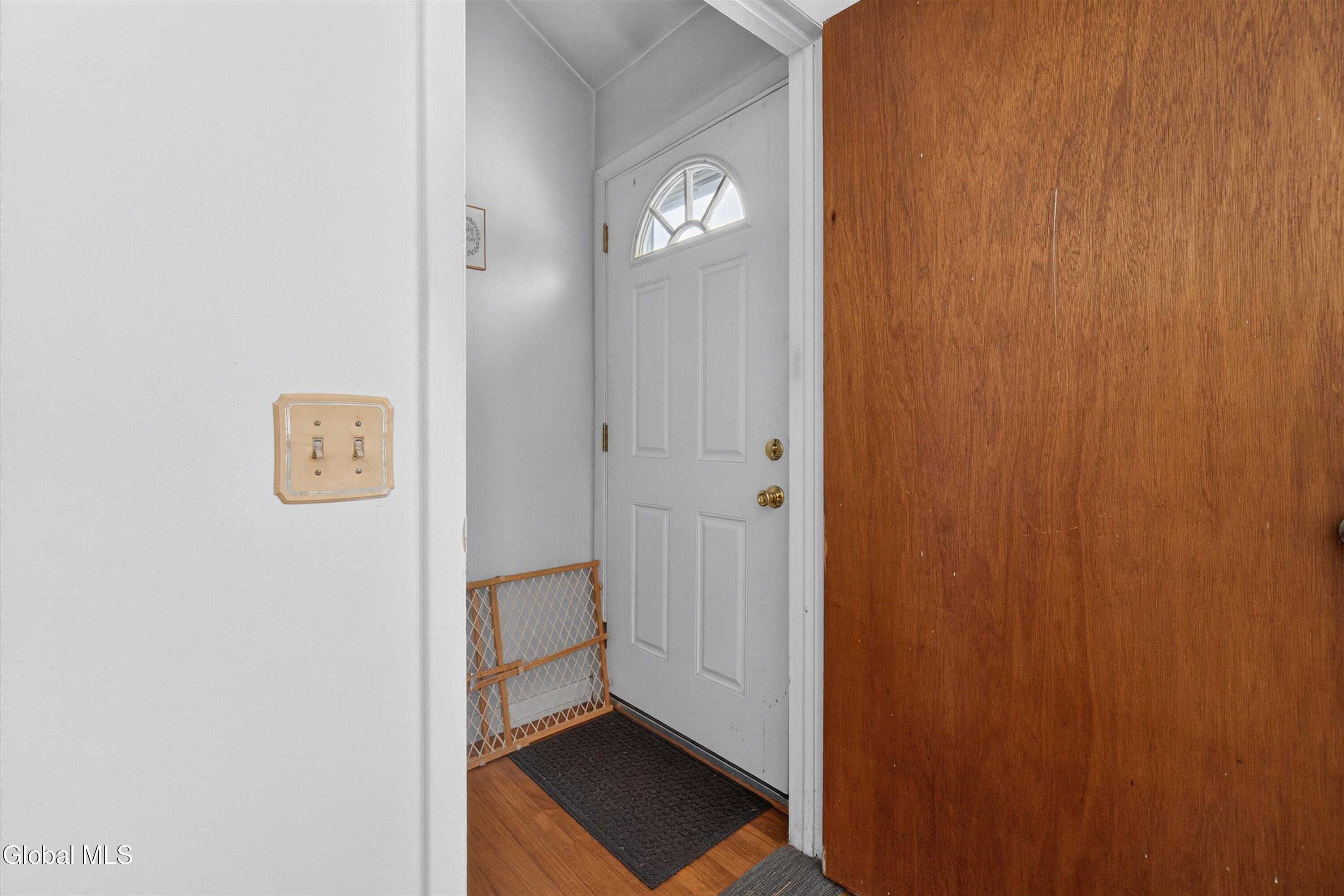 971 Kings Road Colonie, NY 12303 - Photo 2 of 45 30-971 Kings Rd-30