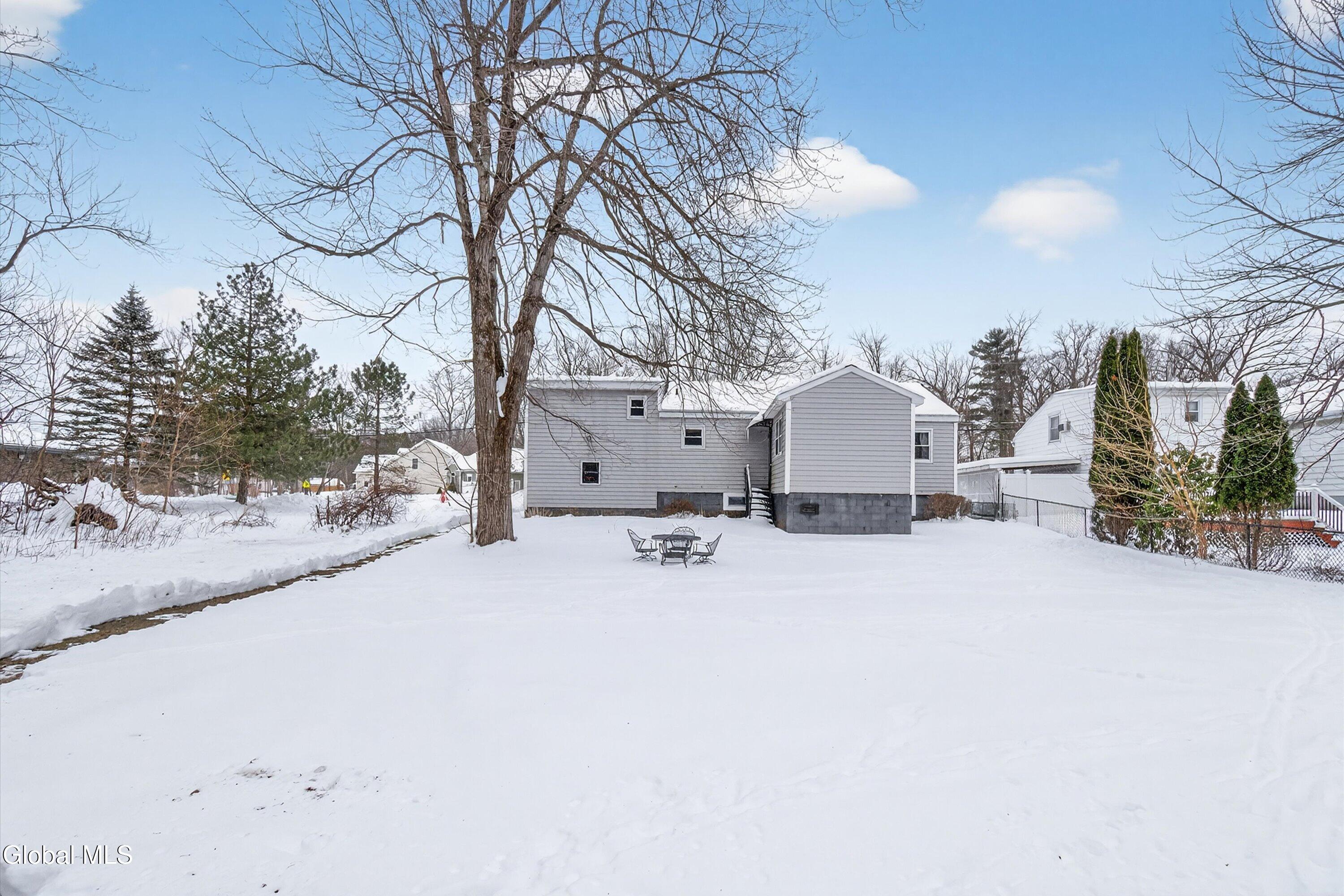 971 Kings Road Colonie, NY 12303 - Photo 32 of 45 44-971 Kings Rd-44