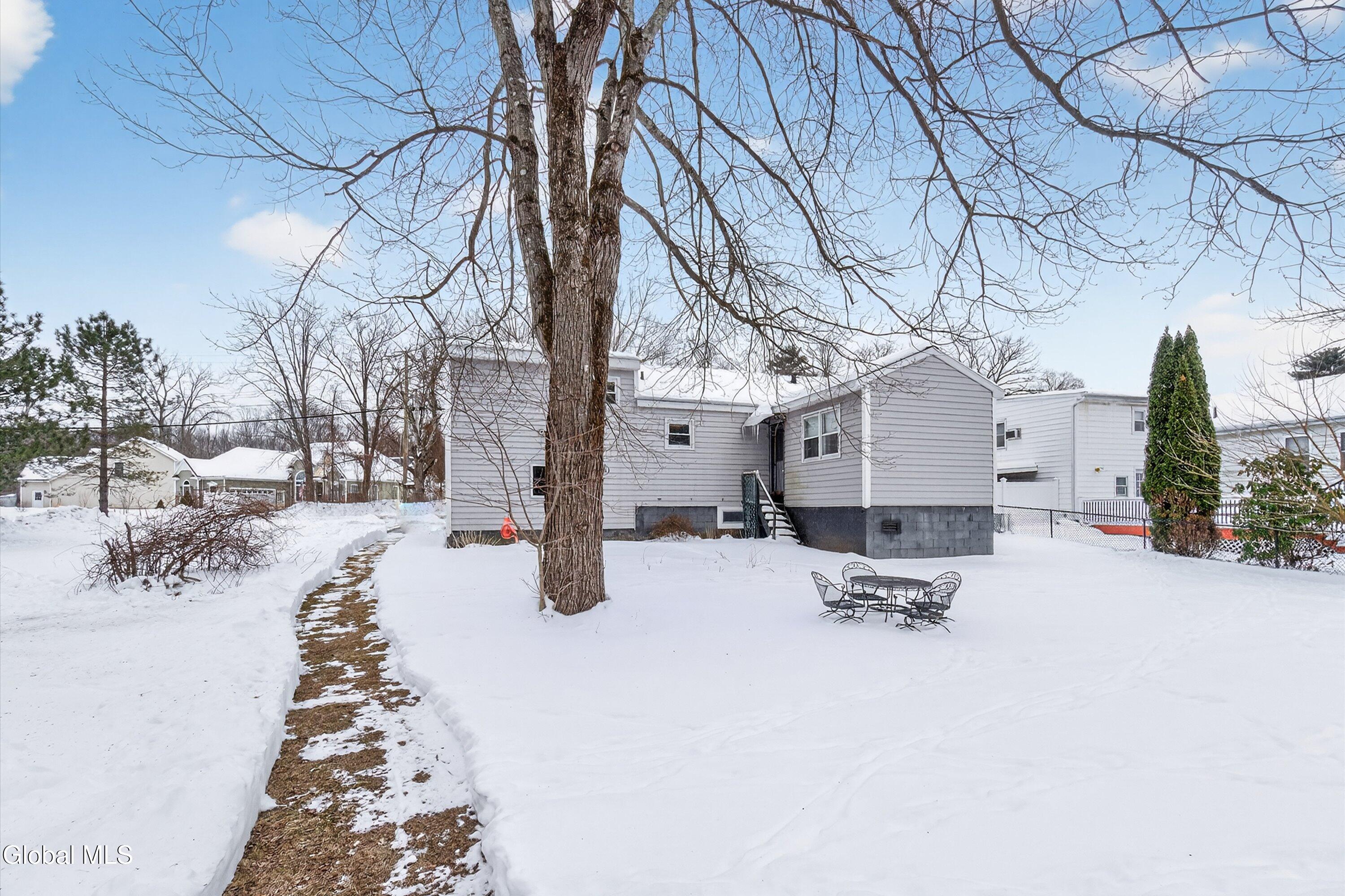 971 Kings Road Colonie, NY 12303 - Photo 33 of 45 42-971 Kings Rd-42