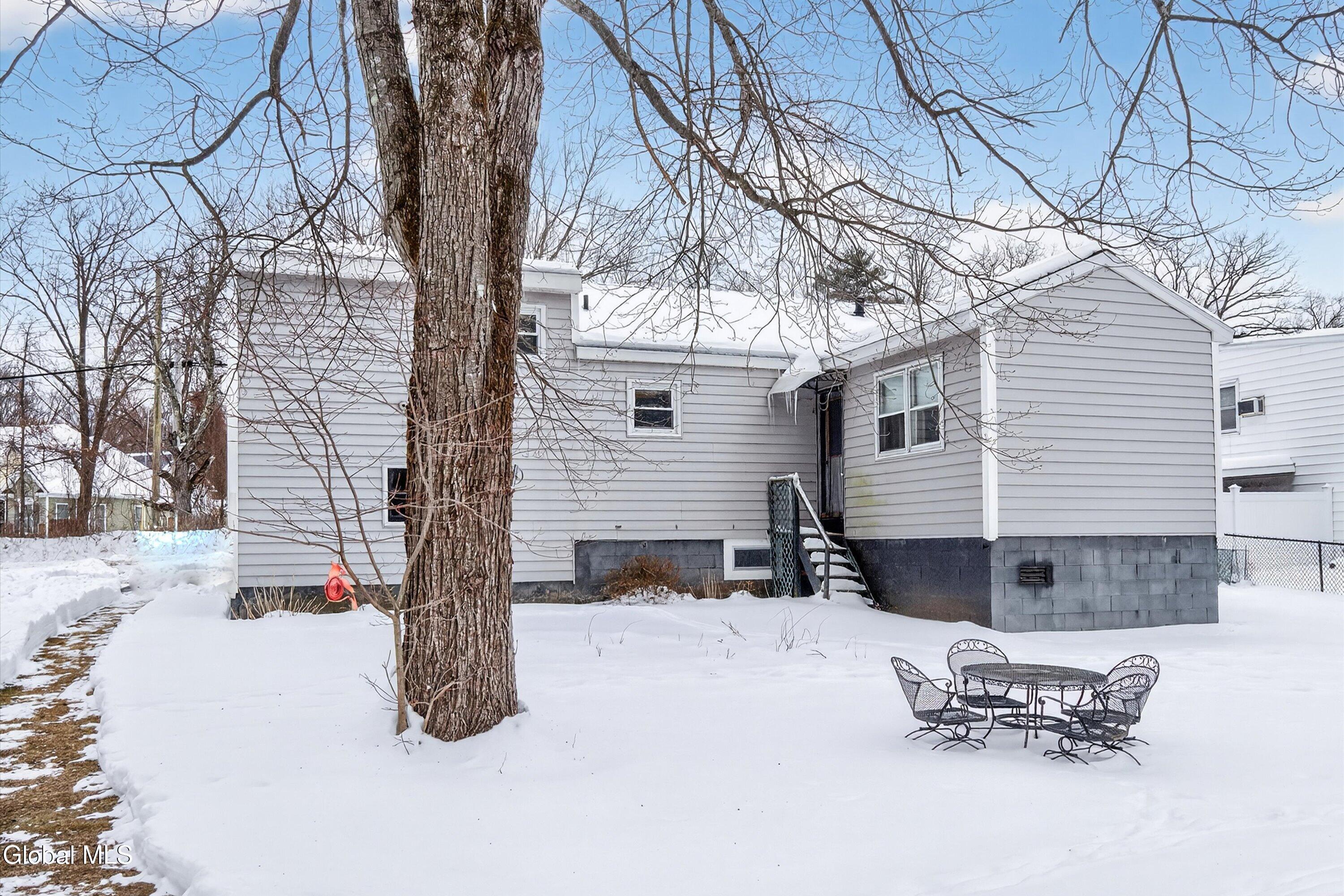 971 Kings Road Colonie, NY 12303 - Photo 34 of 45 43-971 Kings Rd-43