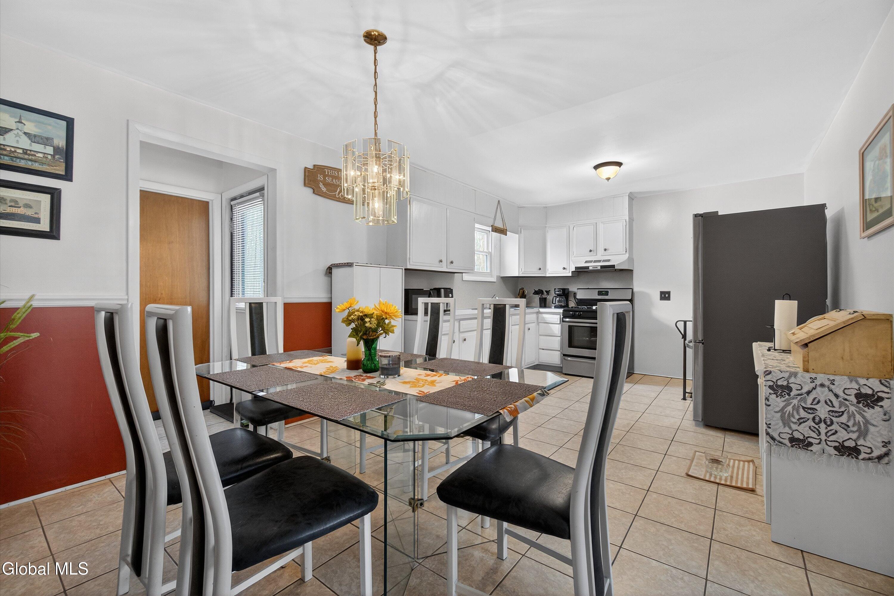 971 Kings Road Colonie, NY 12303 - Photo 7 of 45 21-971 Kings Rd-21