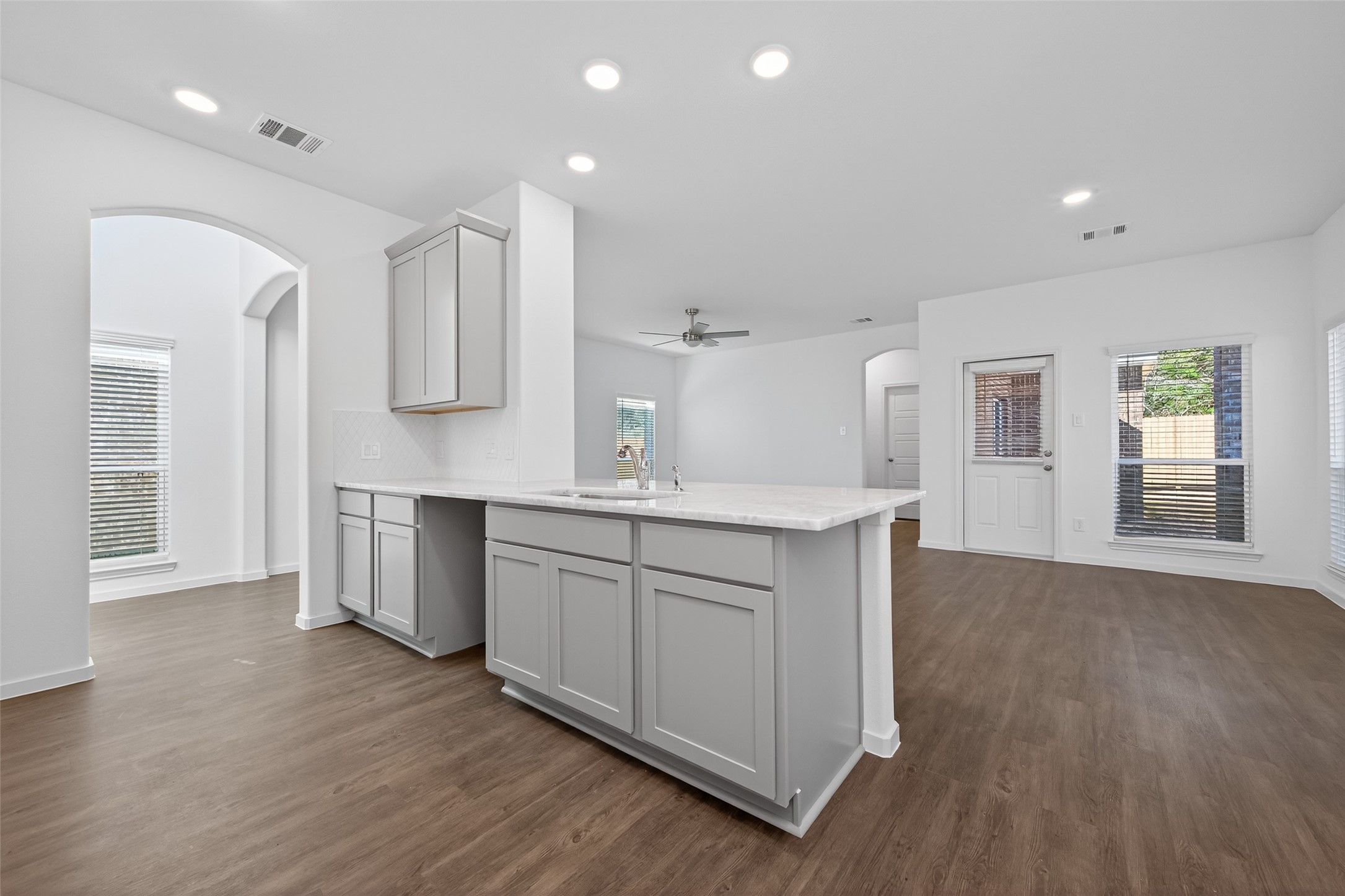 12375 Sunset Canyon Way Willis, TX 77318 - Photo 10 of 40