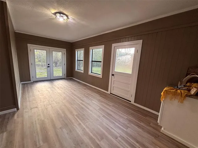 $319,000 | 514 East Linn Street, Huntington, TX 75949