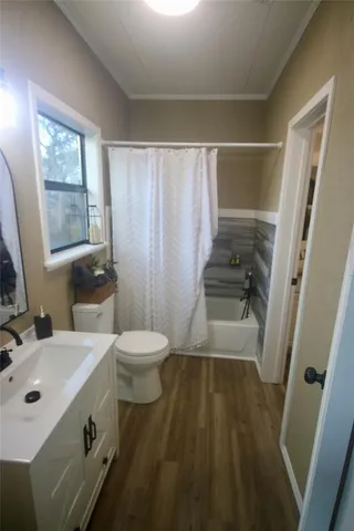 $319,000 | 514 East Linn Street, Huntington, TX 75949