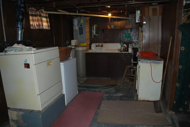 $109,900 | 119 South James Street, Fairmont, MN 56031