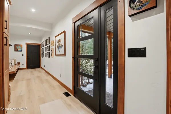 $2,000,000 | 12794 North Boyer Road, Sandpoint, ID 83864