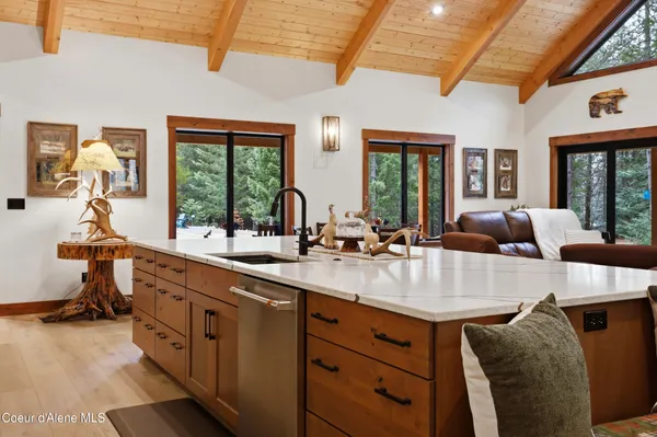 $2,000,000 | 12794 North Boyer Road, Sandpoint, ID 83864