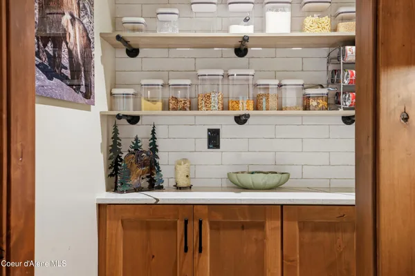 $2,000,000 | 12794 North Boyer Road, Sandpoint, ID 83864