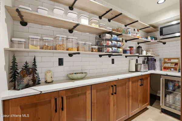 $2,000,000 | 12794 North Boyer Road, Sandpoint, ID 83864