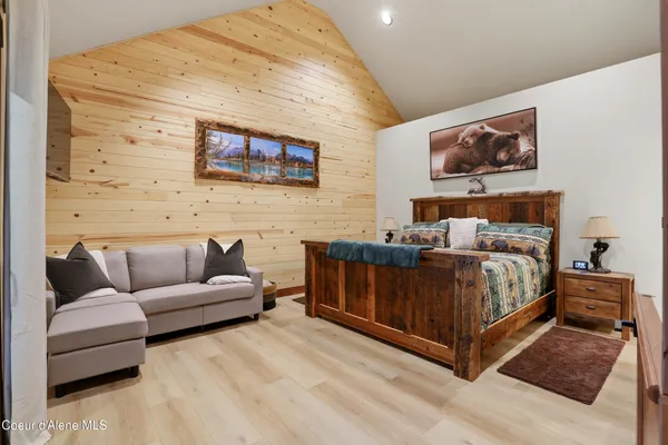 $2,000,000 | 12794 North Boyer Road, Sandpoint, ID 83864