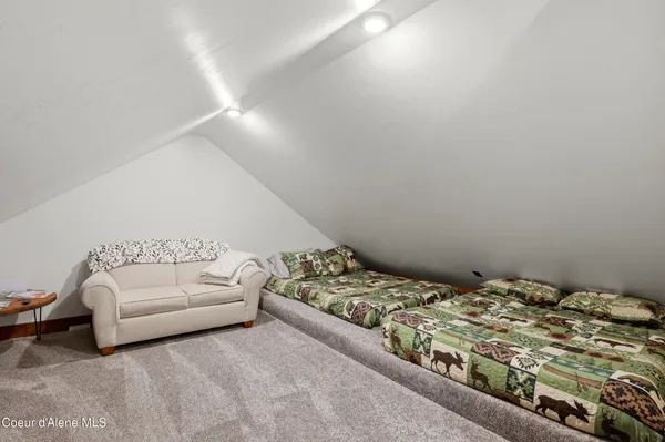 $2,000,000 | 12794 North Boyer Road, Sandpoint, ID 83864