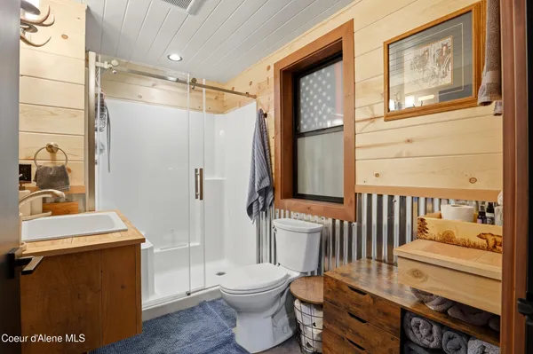 $2,000,000 | 12794 North Boyer Road, Sandpoint, ID 83864