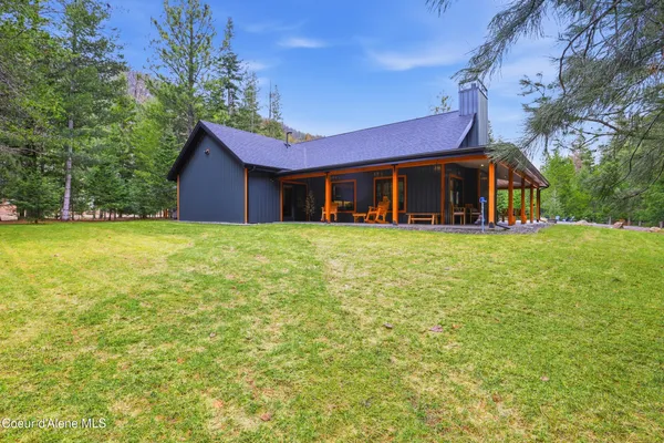 $2,000,000 | 12794 North Boyer Road, Sandpoint, ID 83864