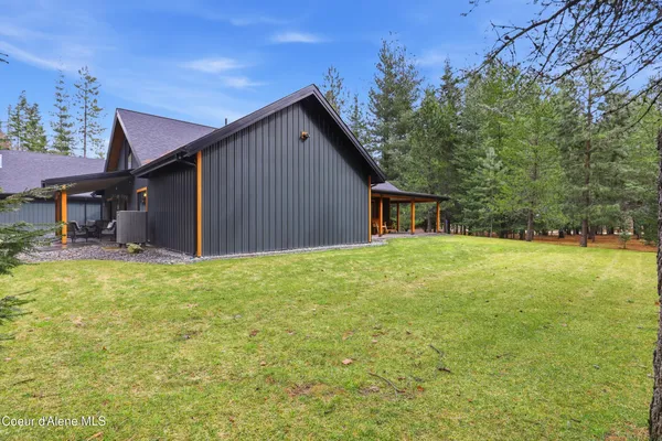 $2,000,000 | 12794 North Boyer Road, Sandpoint, ID 83864