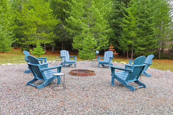 $2,000,000 | 12794 North Boyer Road, Sandpoint, ID 83864